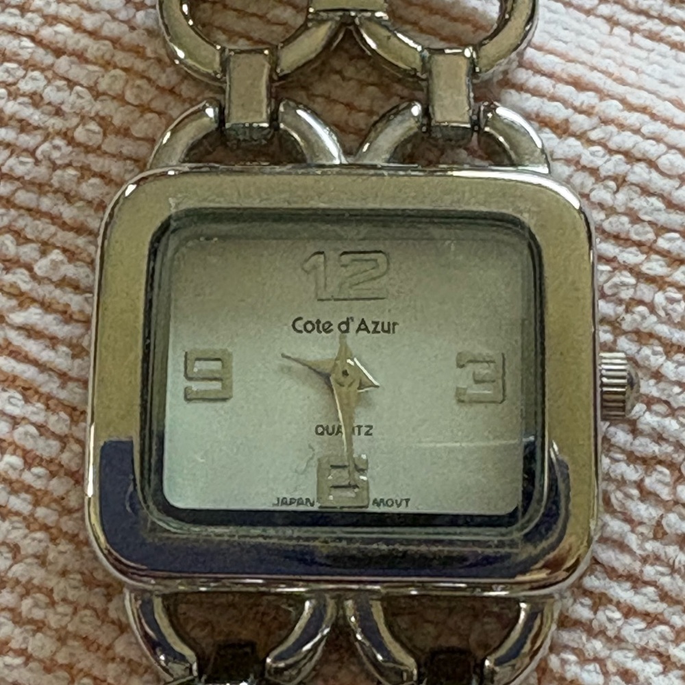 Silver Rectangular Face Chainlink Watch - Picture 6 of 6